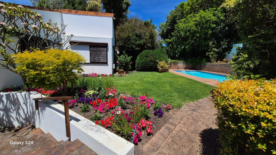 5 Bedroom Property for Sale in Lower Robberg Western Cape